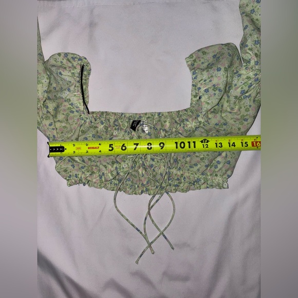 Divided Size XS Green Spring Floral Boho Coquette Long Puff Sleeve CropTop - Picture 3 of 5